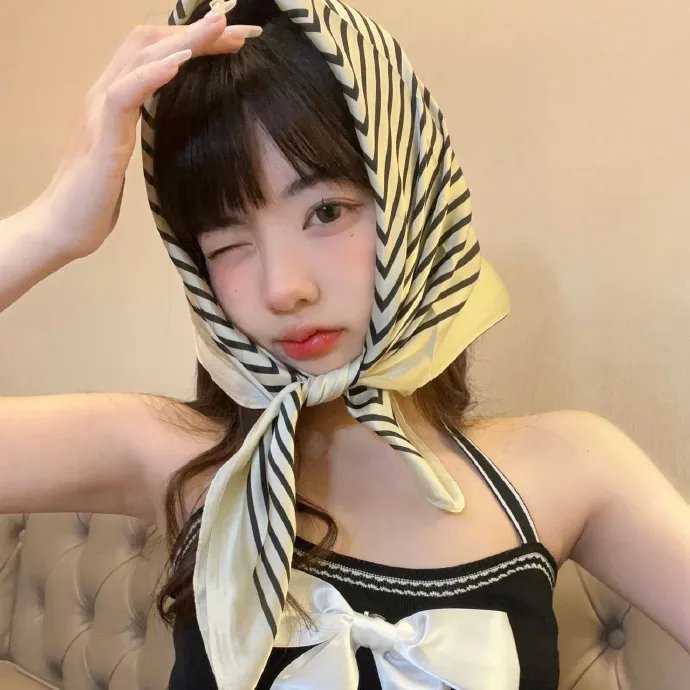 歌女五美图